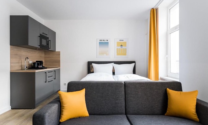 Friedrichshain Apartment | Homaris Boxi Studios