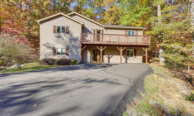 Massanutten House | Home < 2 Mi to Mtn Greens Golf, Massanutten Ski!