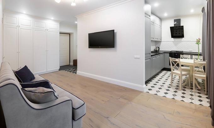 Zakharova-Pulikhova Apartment | Home Apart Prospekt Nezavismosti