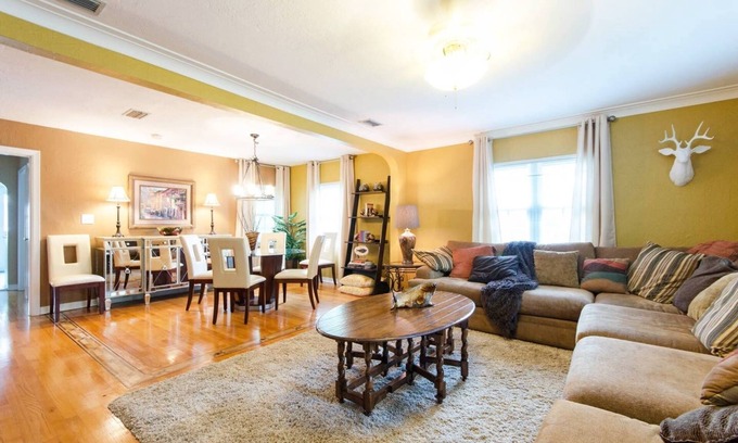 Crescent Lake House | Home away from home, close to downtown.