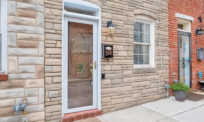 Canton House | Home for professionals