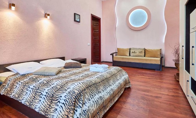 Shevchenkivs'kyi District Apartment | Home Hotel Apartments on Zoloti Vorota