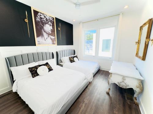 McFerrin Park House | Home in Nashville - Rooftop Decks and Downtown Views