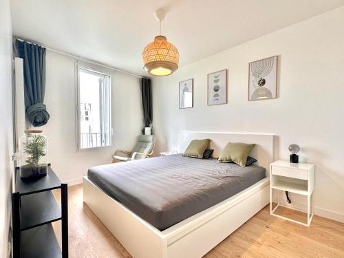 12th Arrondissement Apartment | Home in Poniatowski near Vincennes Forest