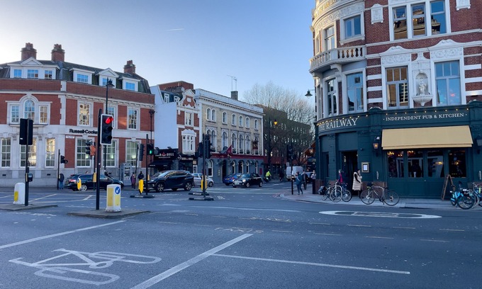 East Putney Apartment | home.ly - West London Apartments Putney