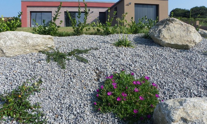 Plozevet Villa | home of even foot bright sea views, large garden, furniture tourism 3 *