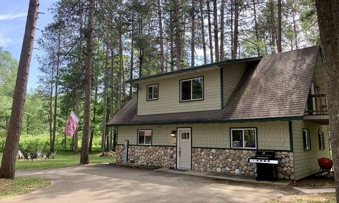 Manitowish Waters House | Home On Bike/Snowmobile/UTV-ATV Trail Near Chain of Lakes and Town!