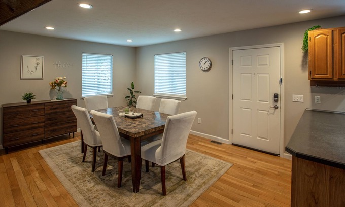 Doling House | Home Stays SGF/near Ozark Empire Fairgrounds