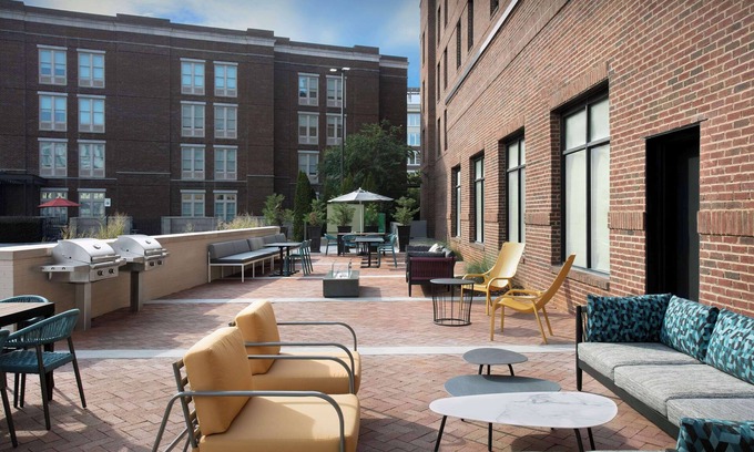 Huntsville Hotel | Home2 Suites By Hilton Huntsville Village Of Providence