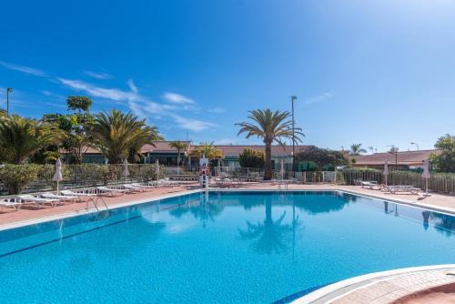 Sonnenland Apartment | Home2Book Vibrant Maspalomas Stay, Pool & Terrace