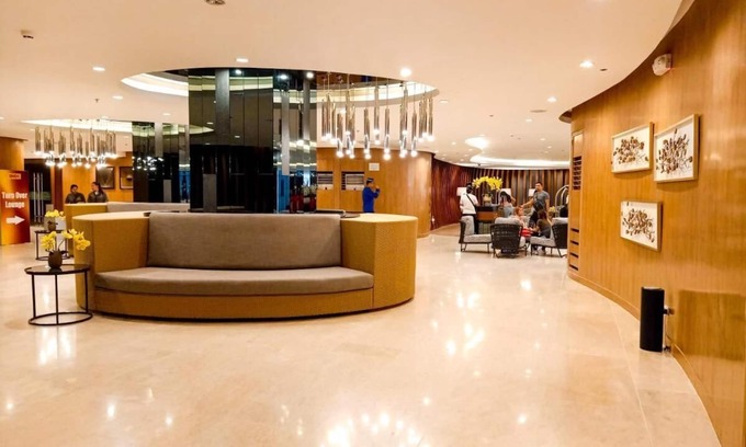 Barangay 76 Condo | Homefort iHotel at Shore 2 Residences