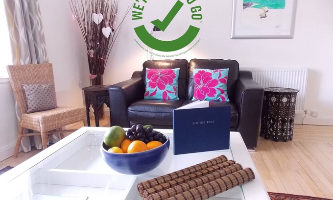 Morningside Apartment | Homely 2 bed apartment in the vibrant Morningside area of Edinburgh.