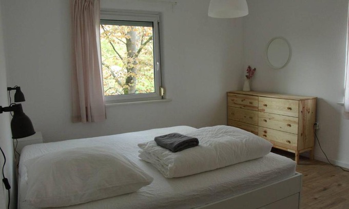 Metzingen Apartment | Homely Spacious Appartment near OUTLETS & Train