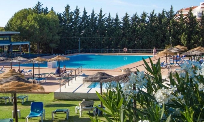 Calicas Apartment | Homerez - Apartement for 4 ppl. with shared pool, terrace and balcony at Lagos