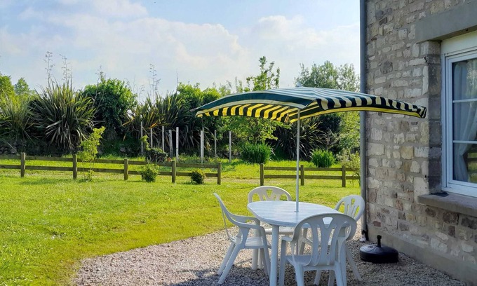 Lieusaint House | Homerez - Charming house in Lieusaint with garden