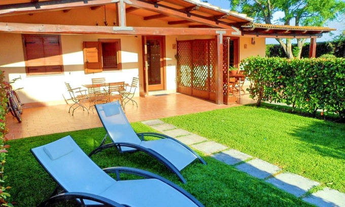 Pescia Romana House | Homerez - Comfortable House in Pescia Romana with Terrace