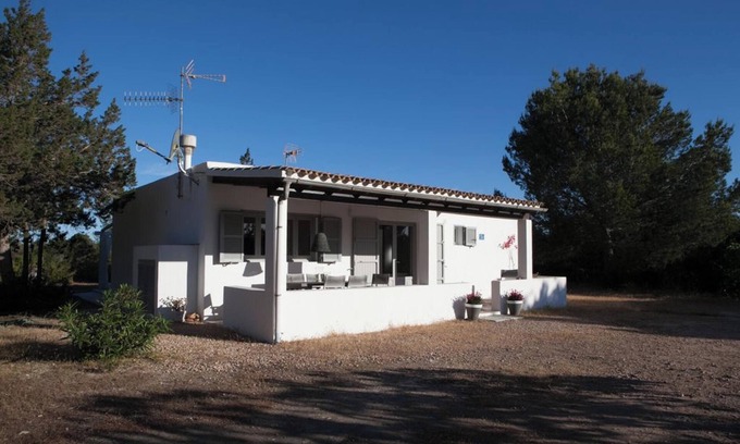 Es Cap de Barbaria House | Homerez - Comfortable House in Formentera with Garden and Terrace