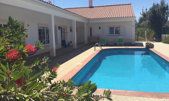 Praia do Ribatejo Villa | Homerez - Luxury Villa with Private Pool