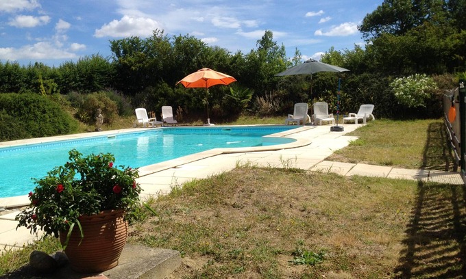 Cailhau Other | Homerez - Mansion for 10 ppl. with swimming-pool, garden and terrace at Cailhau