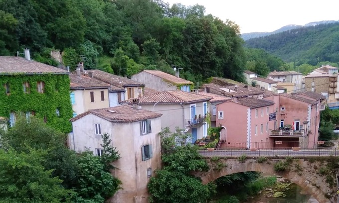 Rennes-les-Bains Apartment | Homerez - Nice studio for 2 ppl. with balcony at Rennes les bains