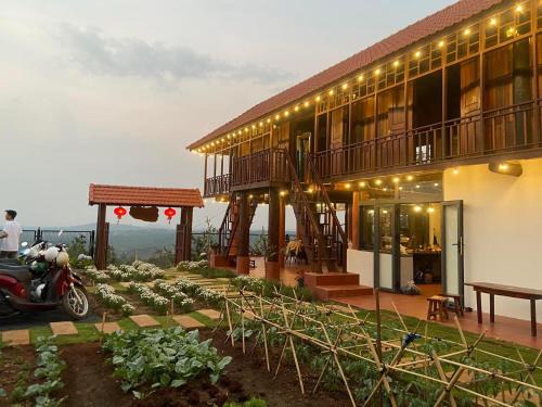 Buon Ma Thuot House | Homestay Lưng Đồi