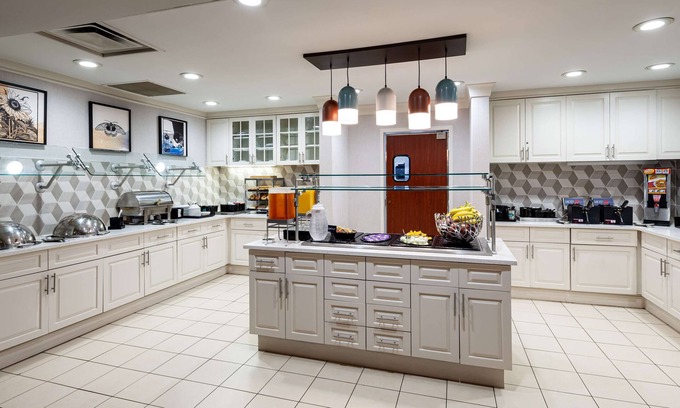 Gainesville Hotel | Homewood Suites by Hilton Gainesville