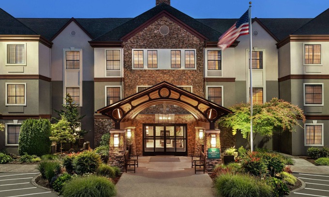 Parkrose Hotel | Homewood Suites by Hilton Portland Airport