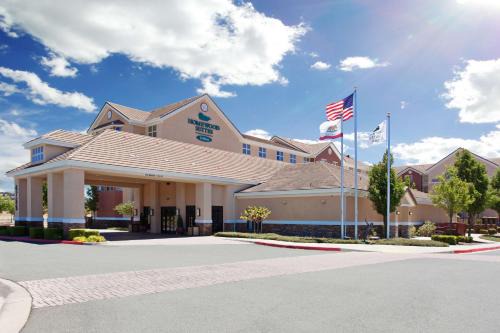 Fairfield Hotel | Homewood Suites by Hilton Fairfield-Napa Valley Area
