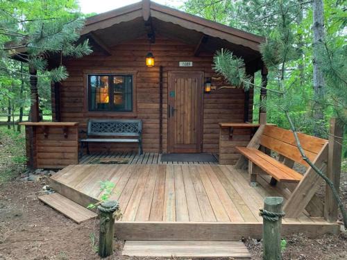 Hayward House | Honeybear Hideaway Cabin