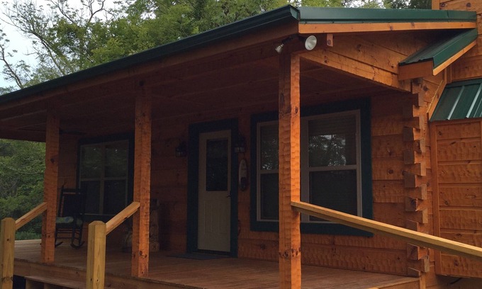 Sevierville Cabin | Honeymoon/couples Retreat - Private Custom Built Log Cabin - Wi-fi