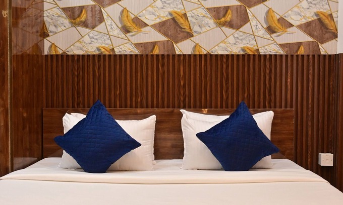 Greater Noida Hotel | HONEYVEILS PALACE