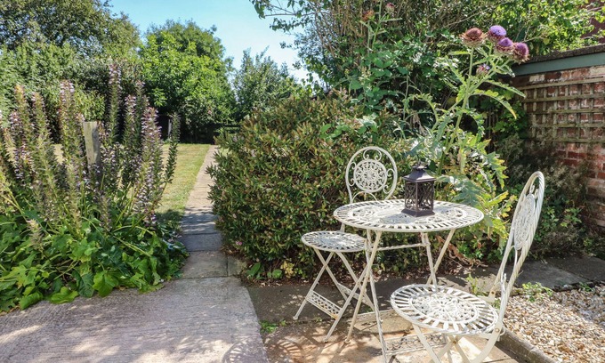 Doveridge Cottage | Hops Cottage