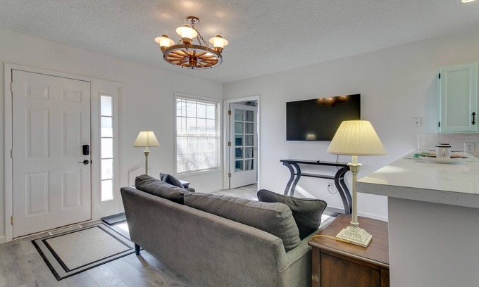Aurora Apartment | Horse Farm Apartment w/Balcony in Aurora!