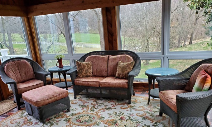 Kemblesville House | Horse friendly. Walk, bike, hack to Fair Hill. Minutes from Newark, DE. No pets.