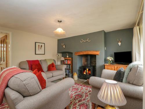 Whichford House | Horseshoe Cottage