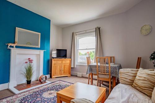 Worcester Apartment | Host & Stay - Cannon Apartment