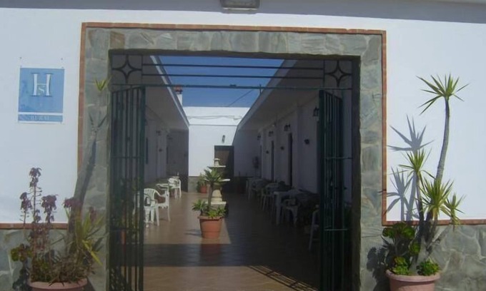 Conil de la Frontera Hostel | Hostal El Canario