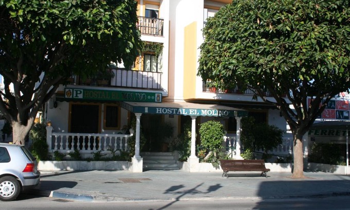 San Pedro de Alcantara Hotel | HOSTAL EL MOLINO