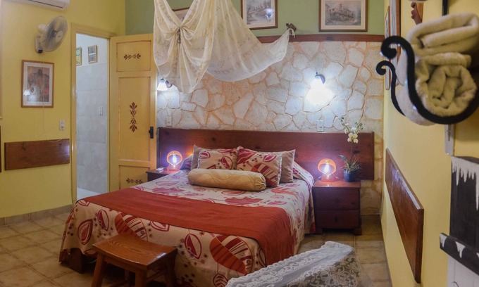Centro Havana Apartment | Hostal Peregrino Apartamento 1