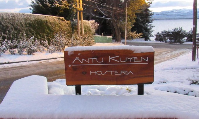 San Carlos de Bariloche Hotel | Hostería Antu Kuyen