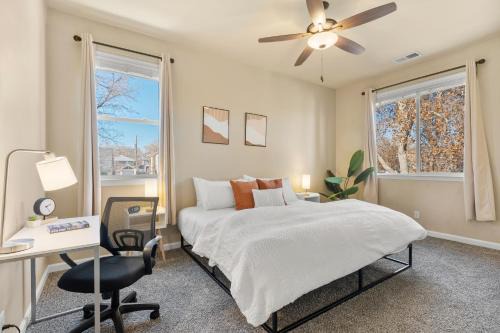 Old Southwest Apartment | Hot Tub FirePit Patio Walk To MidTown Downtown