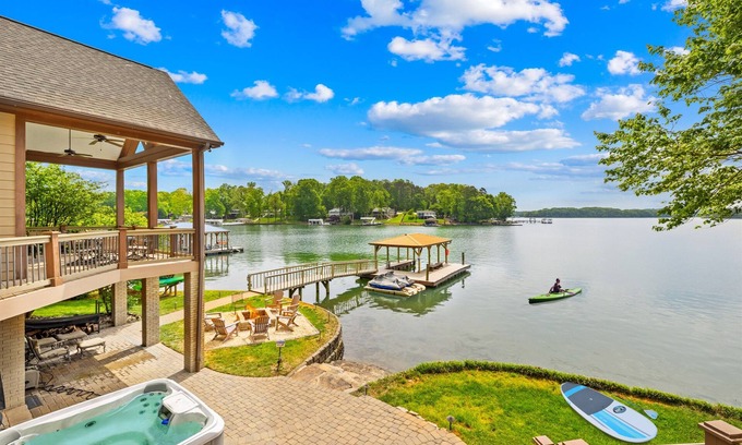 Troutman House | Hot Tub, Game Room, Lakefront, Kayaks & Spacious!