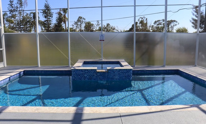 Warm Mineral Springs House | HOT TUB, HEATED POOL AND WALKING DISTANCE TO MINERAL SPRINGS