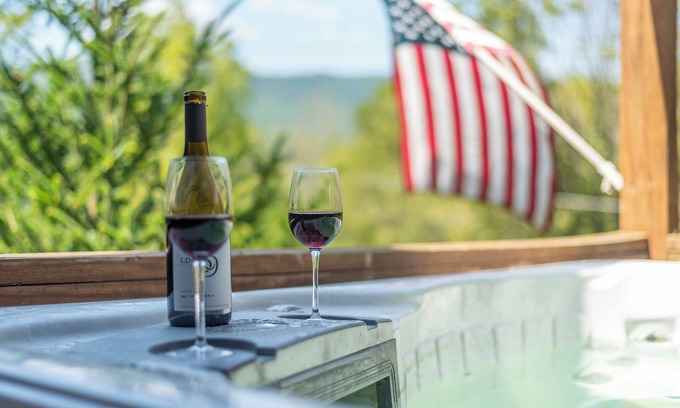 Burnsville Cabin | Hot Tub+River Views, Grill, Fireplace! Mtn Views, Private, 5 Min to Burnsville!