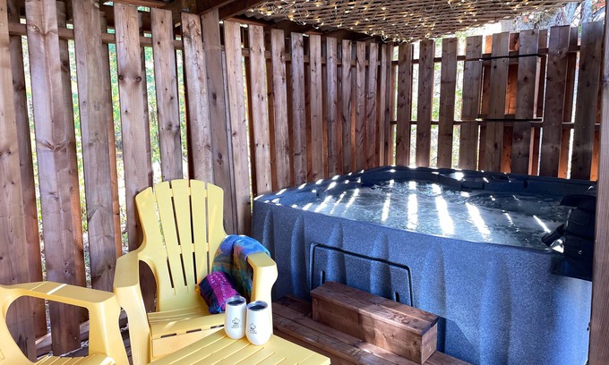 Stoney Creek Apartment | Hot Tub Suite Staycation | Relax + Explore Fundy | Apartment for Two