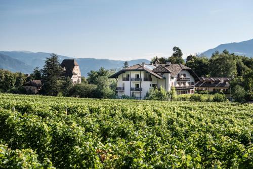 St. Michael/San Michele Hotel | Hotel Weingut Stroblhof