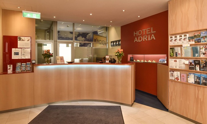 Lehel Hotel | Hotel Adria München