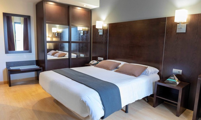 Burgos House | Hotel Alda Cardeña