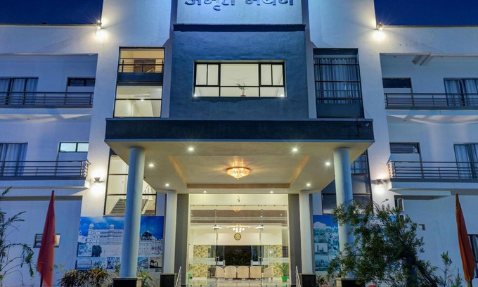 Chittorgarh Hotel | Hotel Amrit Manthan