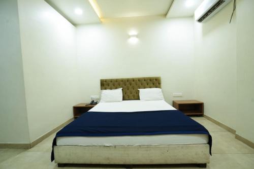 Kolhapur Hotel | Hotel Anand
